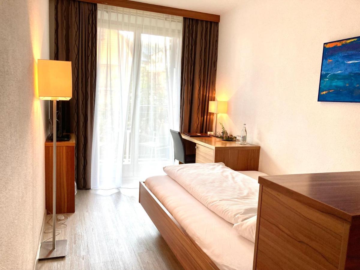 Hotel Roessli Hurden
