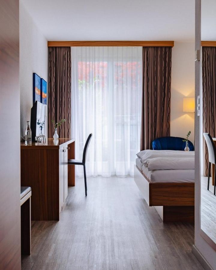 Hotel Roessli 3*